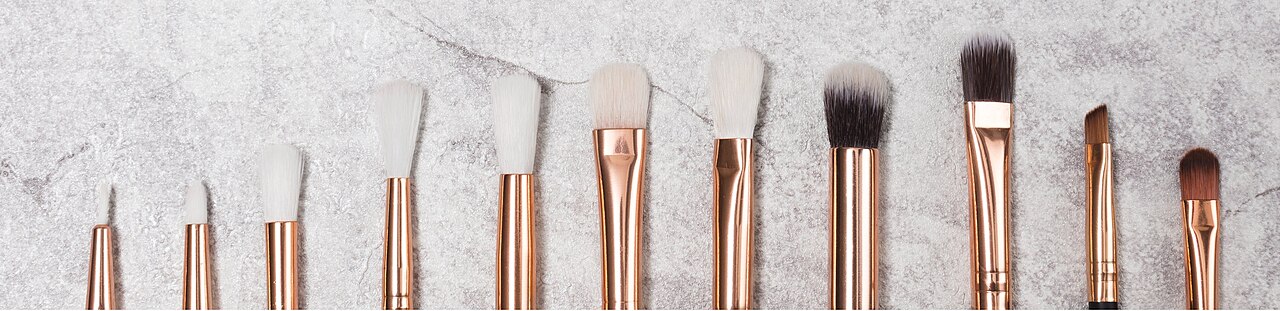 makeup brushes (foto: Sarah Pflug / CC0, Wikimedia Commons)